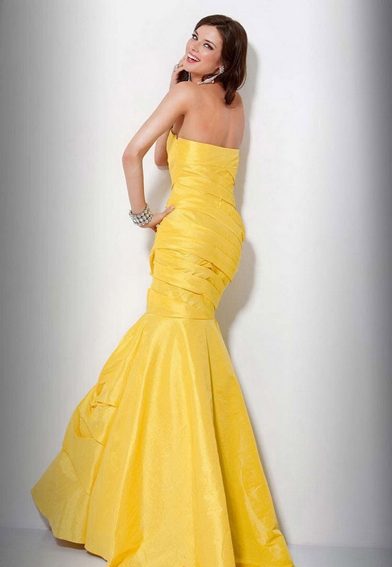 Элегантные желтые платья для праздника