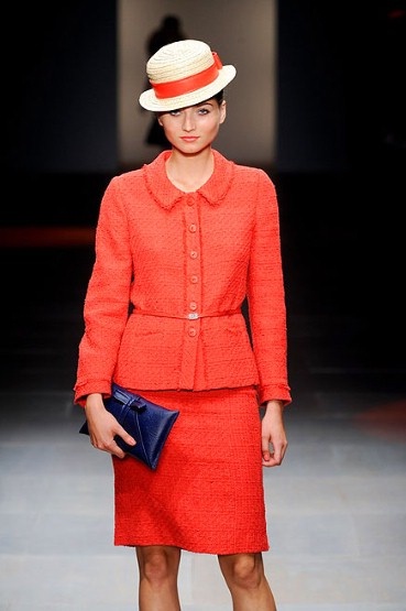 Цвет года 2012 от PANTONE – Tangerine Tango Цвет года 2012 от PANTONE – Tangerine Tango
