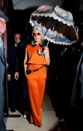Цвет года 2012 от PANTONE – Tangerine Tango Цвет года 2012 от PANTONE – Tangerine Tango